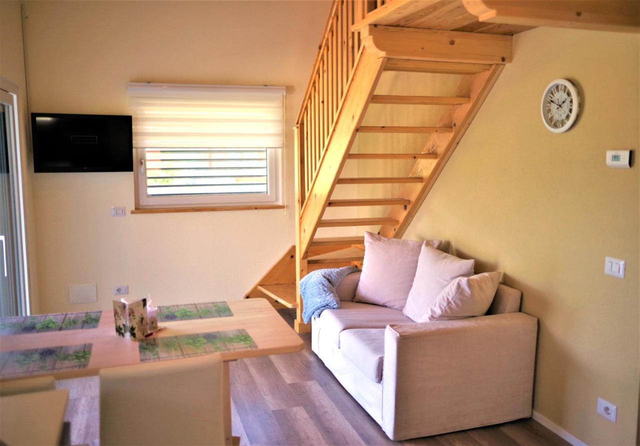 Casa Alice Apartment กันโนบีโอ ภายนอก รูปภาพ